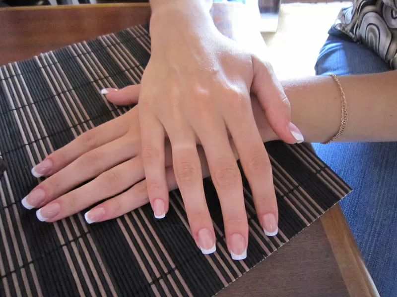 Наростить ногти акрилом MASURA 3