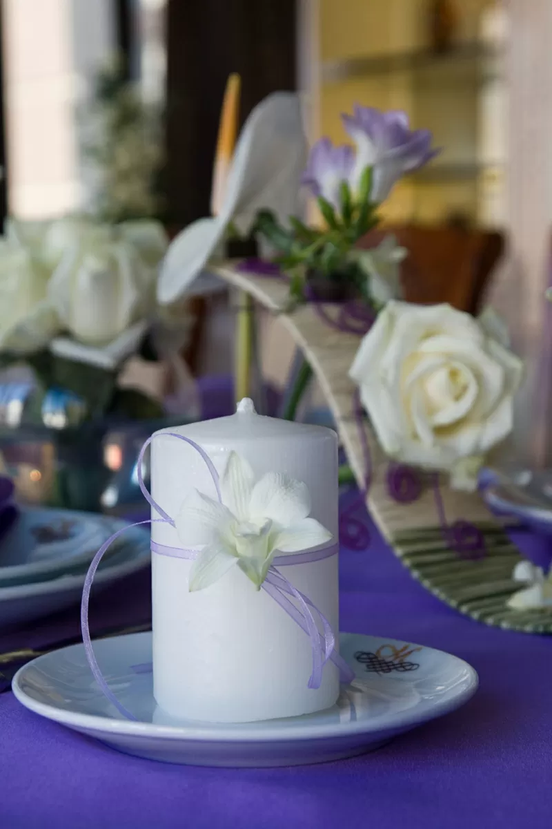 Свадебные свечи, оформление живыми цветами 3