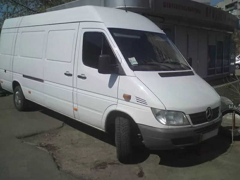 Превозки осуществляются на цельнометалических микроавтобусах класса Me