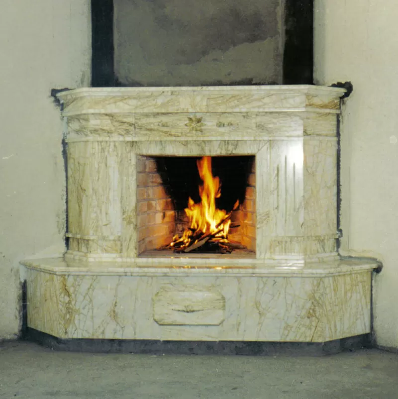 Камин из мрамора.Камин мрамор Киев.Камин мраморный. 5