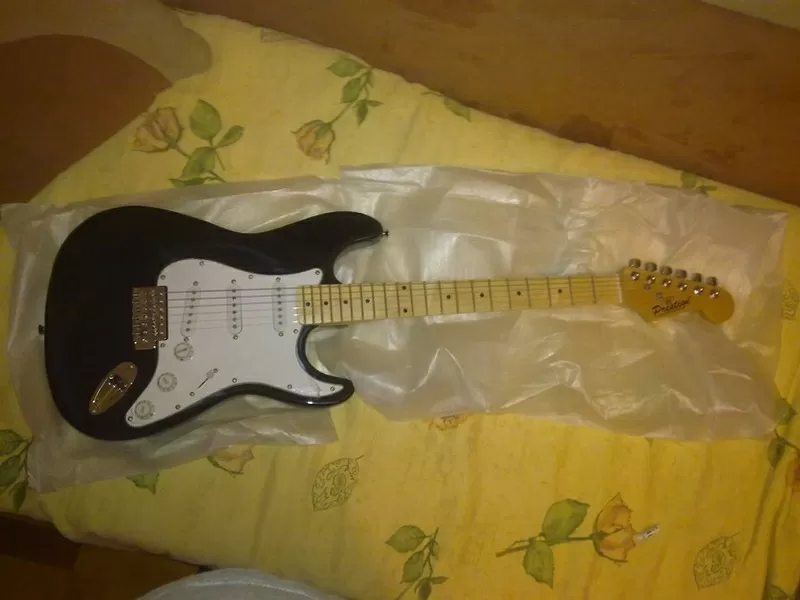 Fender Stratocaster копия канада