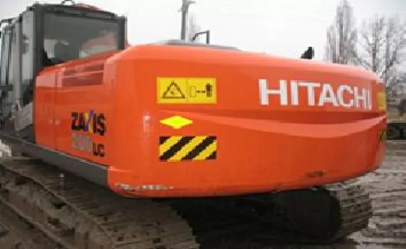 Гусеничный гидравлический экскаватор HITACHI ZX 200LC-3