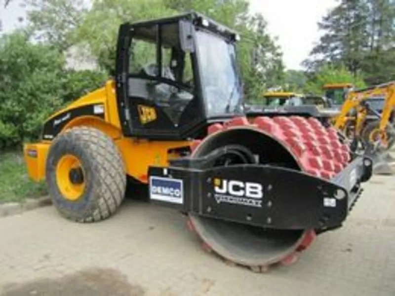 Аренда виброкатка,  асфальтового катка Ammann AV110X 3