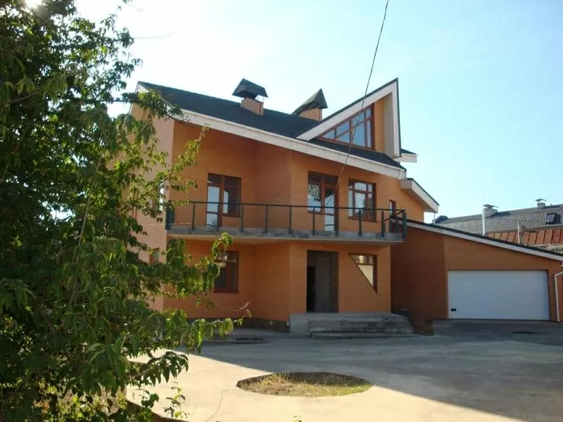 Продам новый Дом в Киеве (663 кв.м. и 19 соток земли).