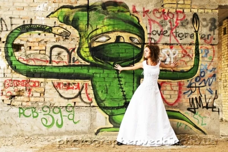 Фотосессия в стиле Trash the dress 5