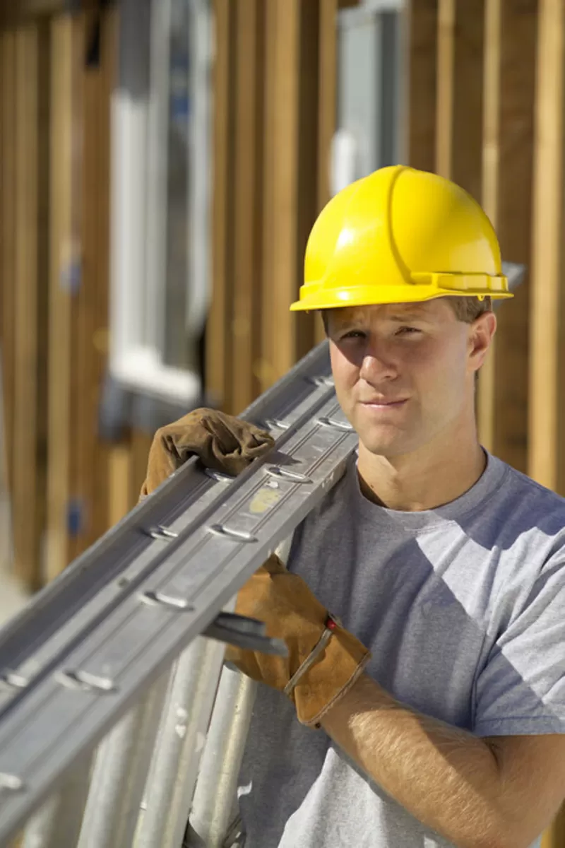 Демонтажные работы. Организация уборки территории, вывоза строймусора.