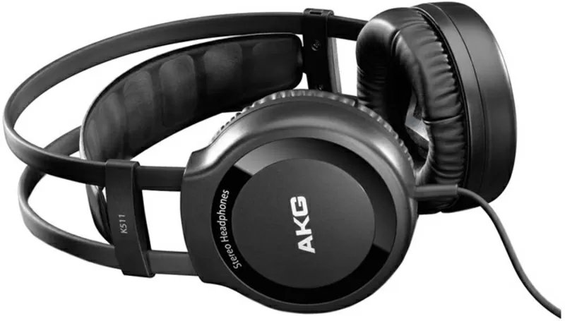 Наушники AKG K511 в салоне