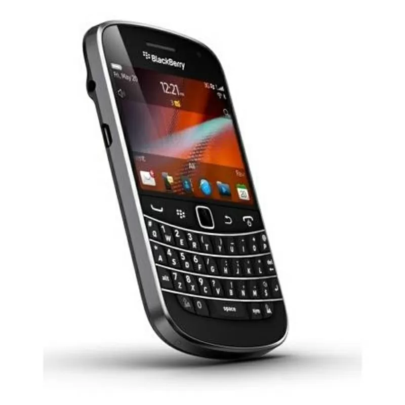 BlackBerry Bold 9930 3