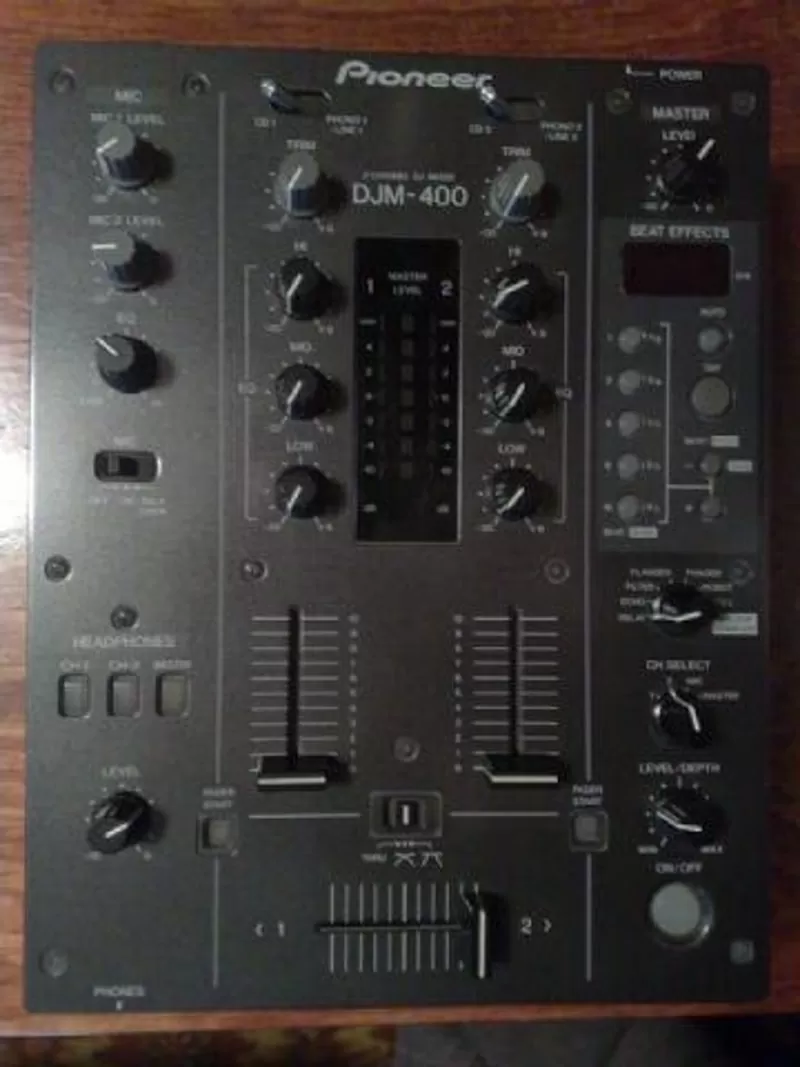 Продам микшер Pioneer DJM 400 (2500 грн)