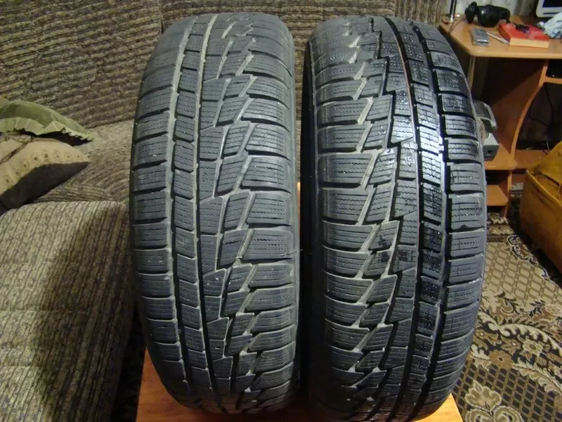 Продаю зимнюю резину Nokian WR G2 185/65 R15 92T XL (2 шт.)