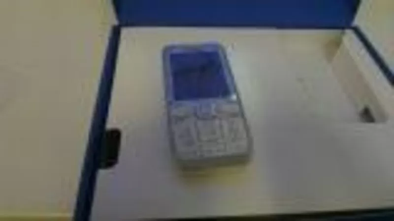 Продам Nokia E52 