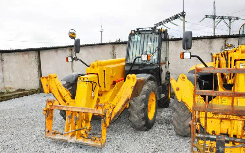 Телескопический погрузчик JCB 535-125 (2004 год) 3