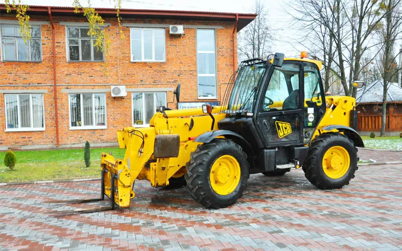 Телескопический погрузчик JCB 535-125 (2005 год)