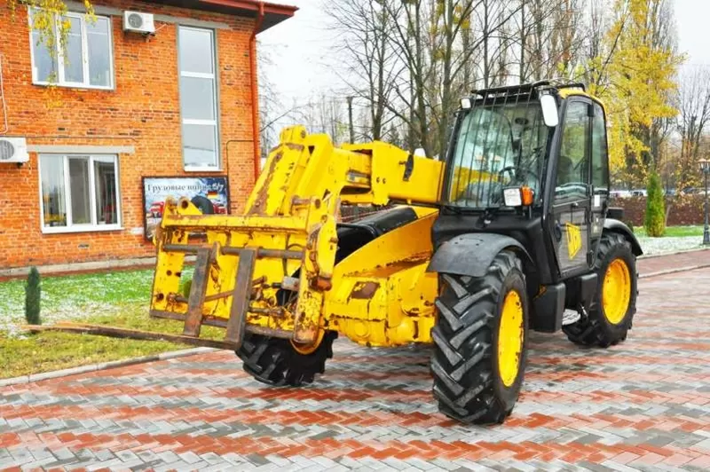 Телескопический погрузчик JCB 530-70 2