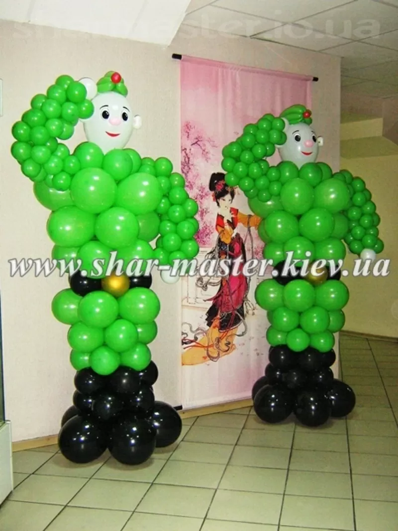 Воздушные шары на 23 февраля Киев, камуфляжные шары с гелием, доставка