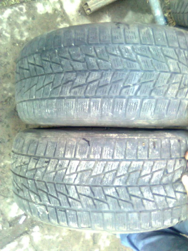 Продам резину б/у BridgeStone Studles R-19 255/40  