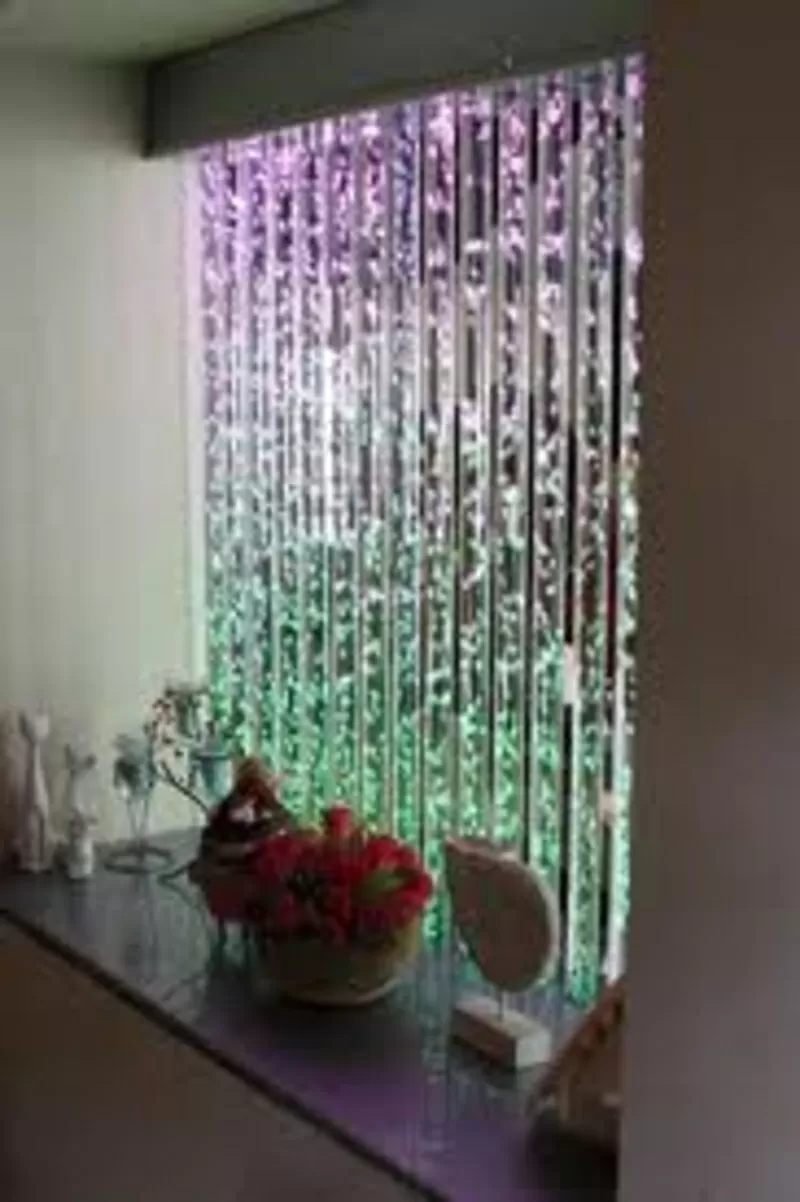 Пузырьковые панели и колонны, водопады по стеклу