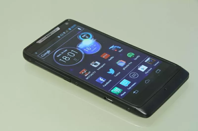 Motorola razr i XT890 (русский) 2