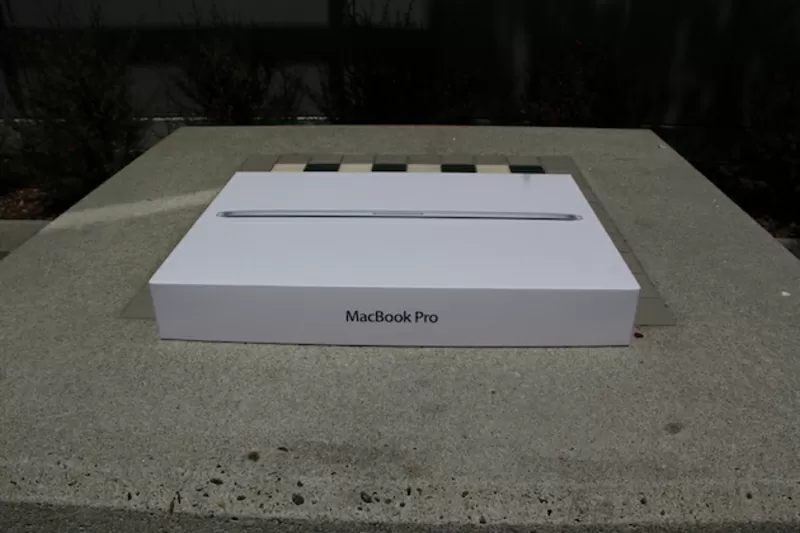 Apple MacBook PRO 17,  15,  13 (Retina)