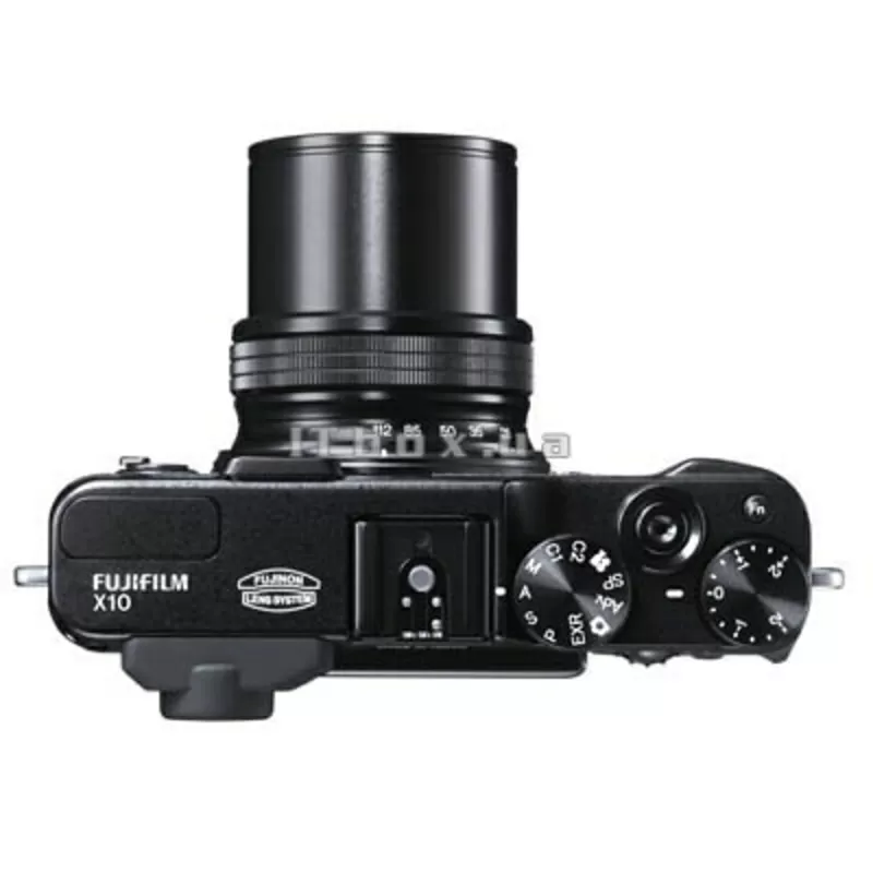 Продам Fujifilm FinePix X10 (Black)+фирменный кожанный чехол+бленда 2