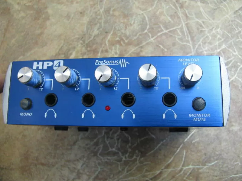 Продам усилитель для наушников PreSonus HP4