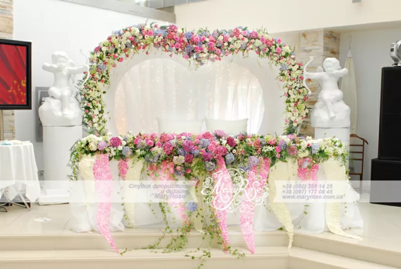Украшение зала, свадебная флористика
