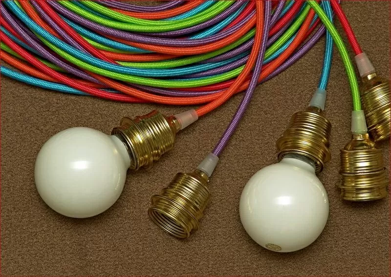 Люстры из цветных проводов 2