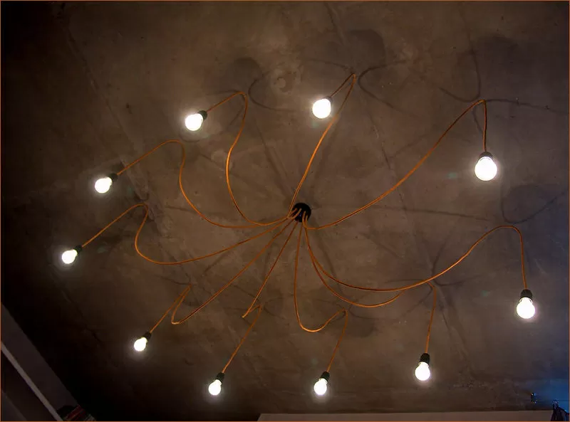 Люстры из цветных проводов 6