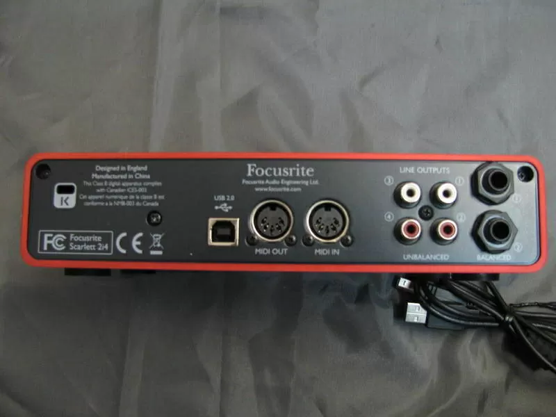 Продам звуковую карту Focusrite SCARLETT 4i2 2