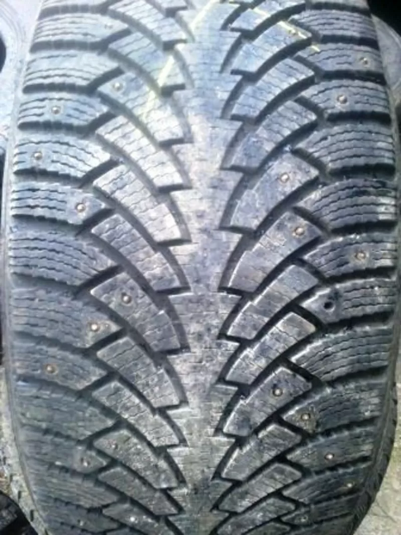 nokian hakkapeliitta,  275/40 R20 106T XL протектор 7 мм.,  4 штуки