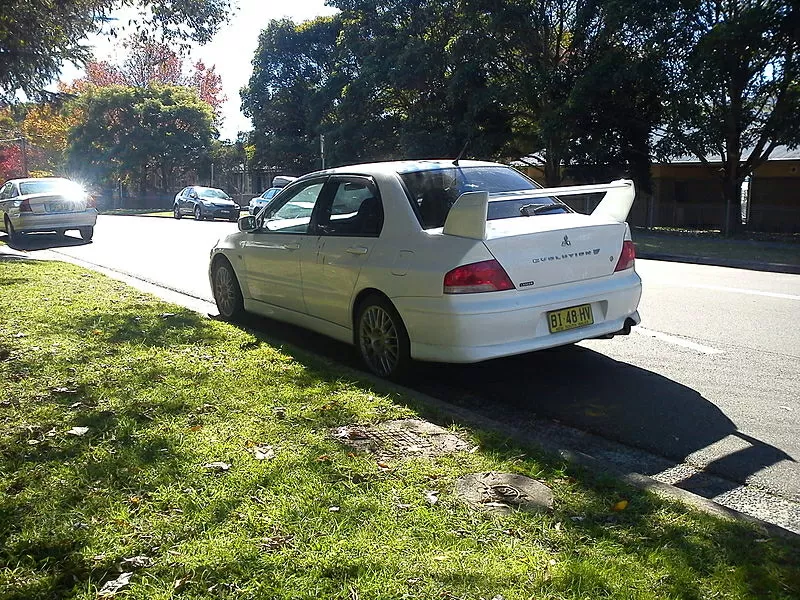 Бампер Mitsubishi Lancer Evolution VII и VIII 2000-2005 г  3