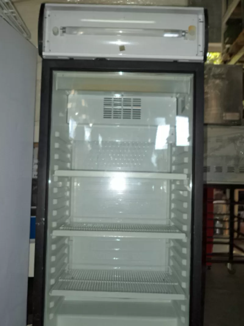 Холодильники и холодильные витрины бу 4