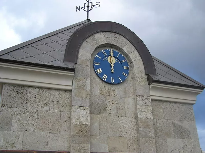 Almazchas часы уличные двусторонние