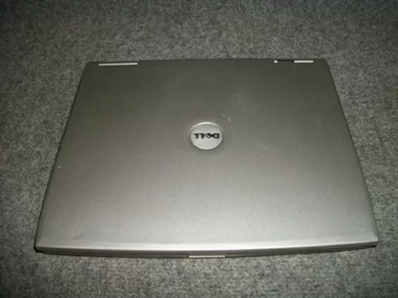 Подаю ноутбук Dell Latitude D600. 2