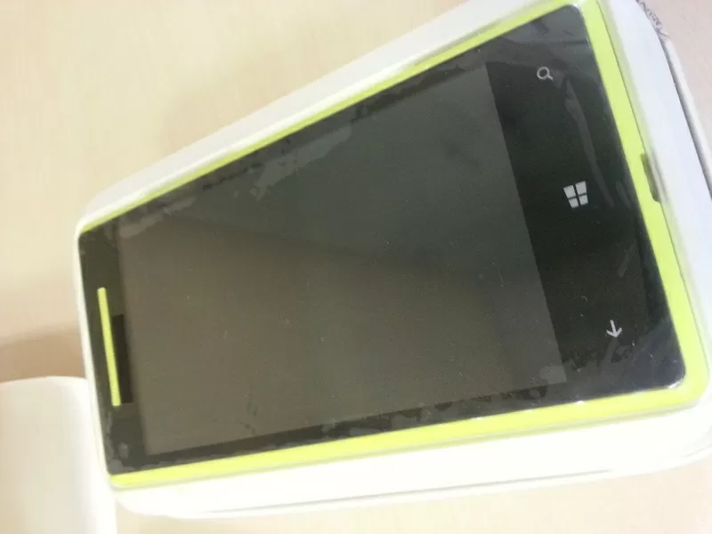 Продам HTC Windows Phone 8x 