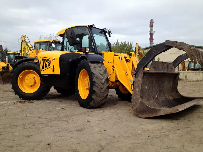 Телескопический погрузчик JCB 531-70 AGRI PLUS  2