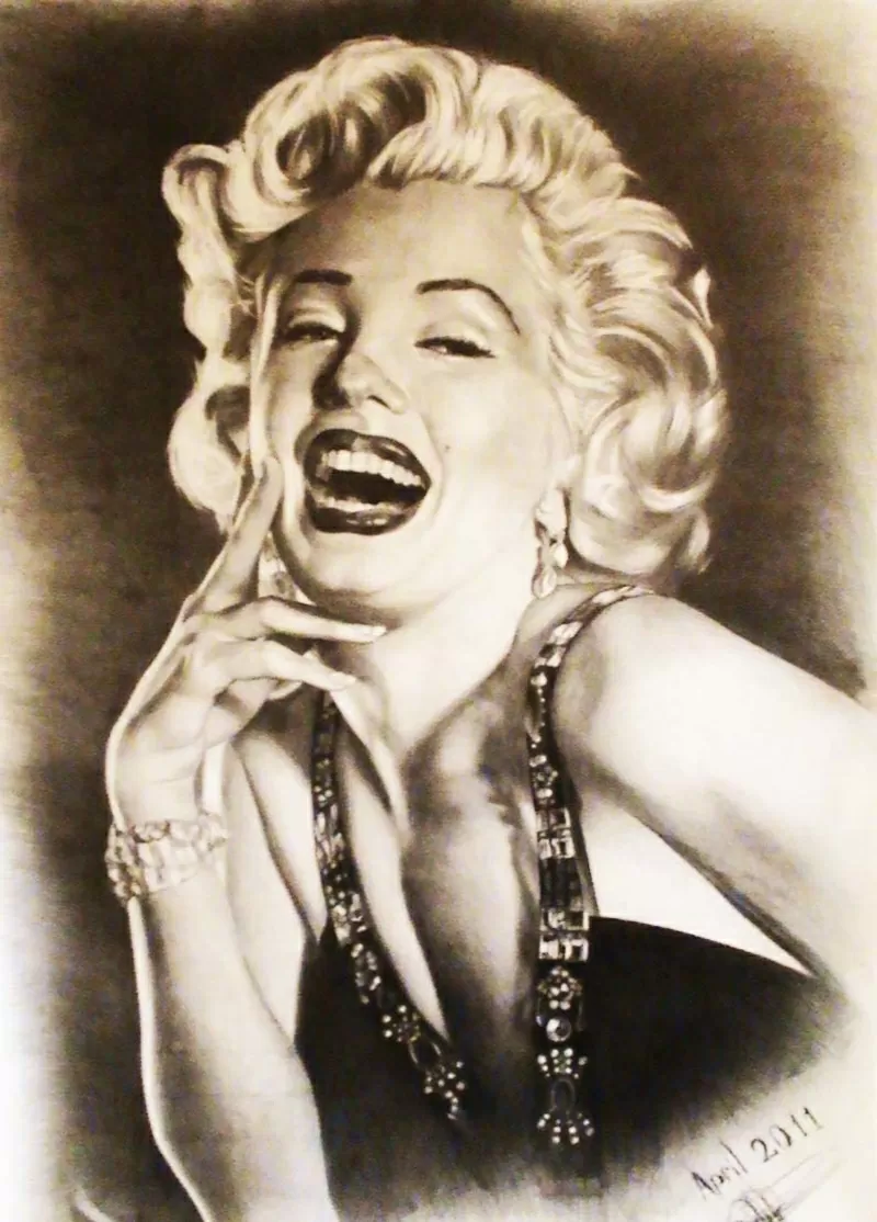 Портреты на заказ по фотографии (графитный карандаш). 2