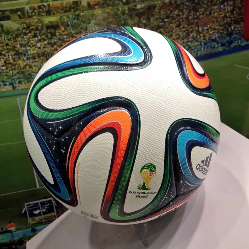 Мяч Adidas Brazuca Ball - Official FIFA World Cup 2014 Match Ball  3