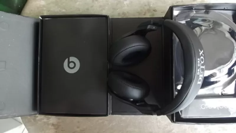 Beats by Dr. Dre Pro Detox Black 3