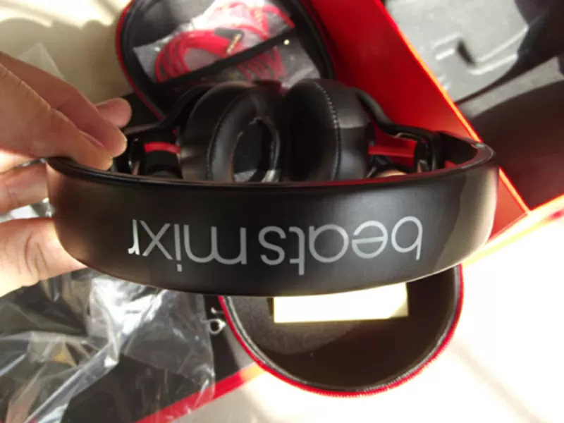 Monster Beats Mixr Black 2