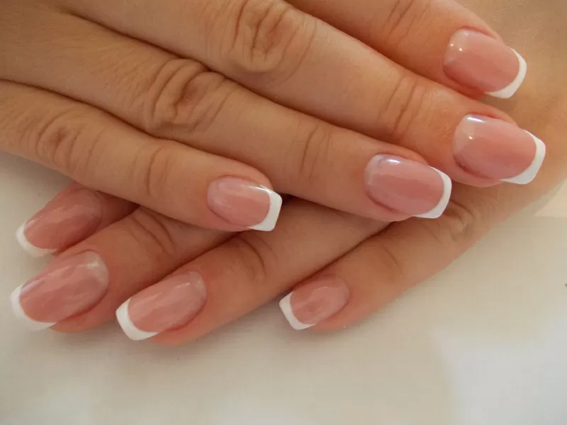 Предлагаю услуги по наращиванию ногтей, шеллак, маникюр, спа - педикюр