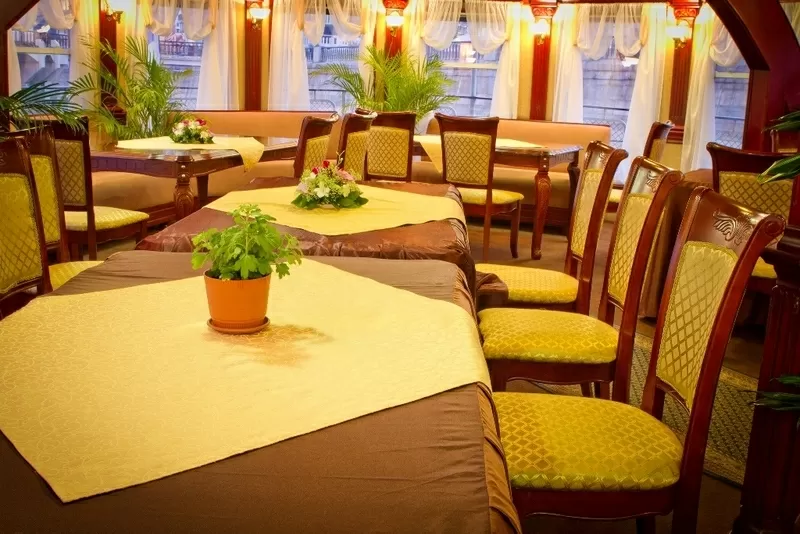 Отель-теплоход на берегу Днепра «Богдан Хмельницкий» 5