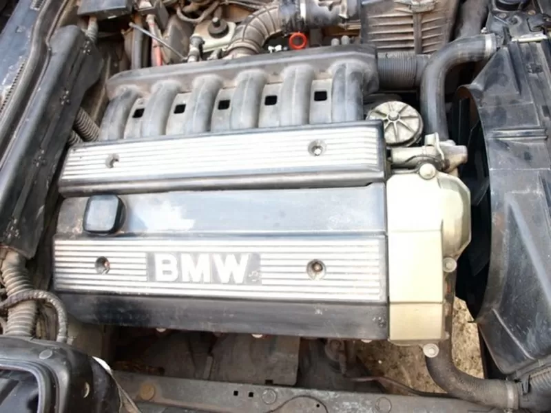 Продам запчасти на BMWE34 2