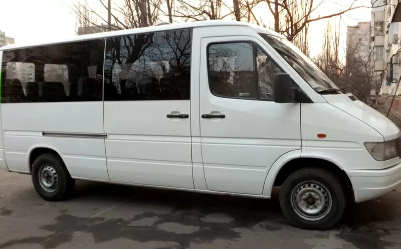 Перевозки пассажирские 15 мест Киев . Не дорого.