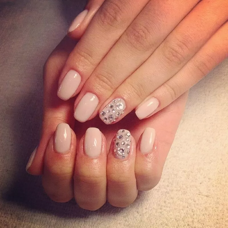 Маникюр-110 грн, педикюр-155 грн.Выезд на дом