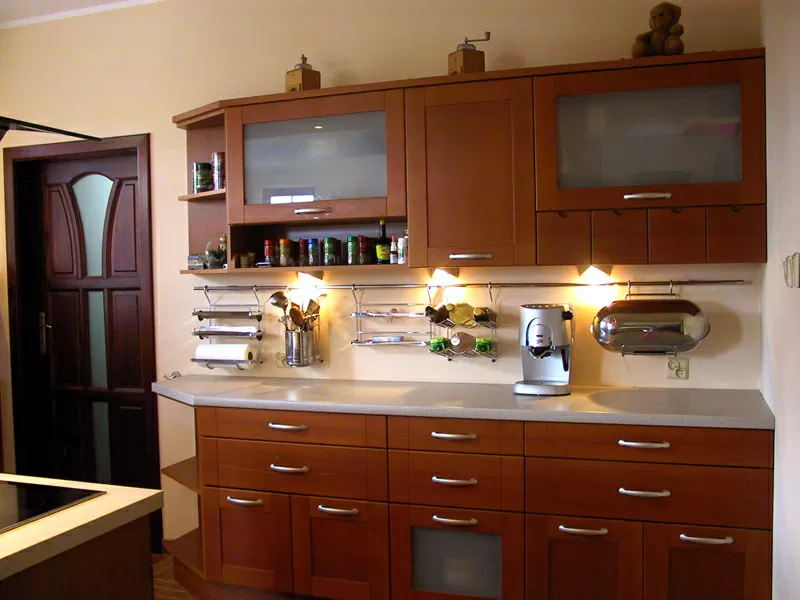 Кухни с натуральными фасадами под заказ 7