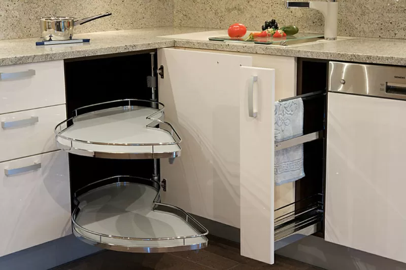 Кухни с натуральными фасадами под заказ 10