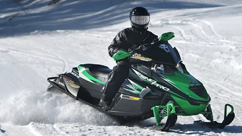 снегоход Arctic Cat турбо трехместный хозяин срочно торг