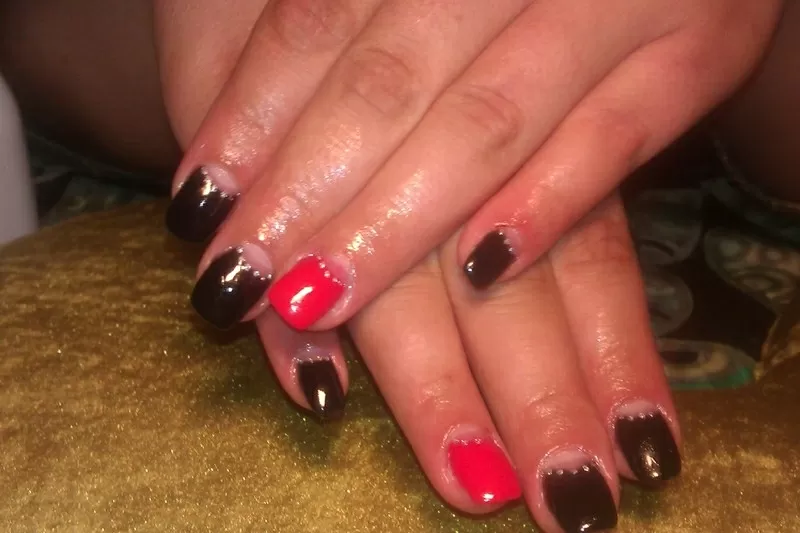 Наращивание ногтей