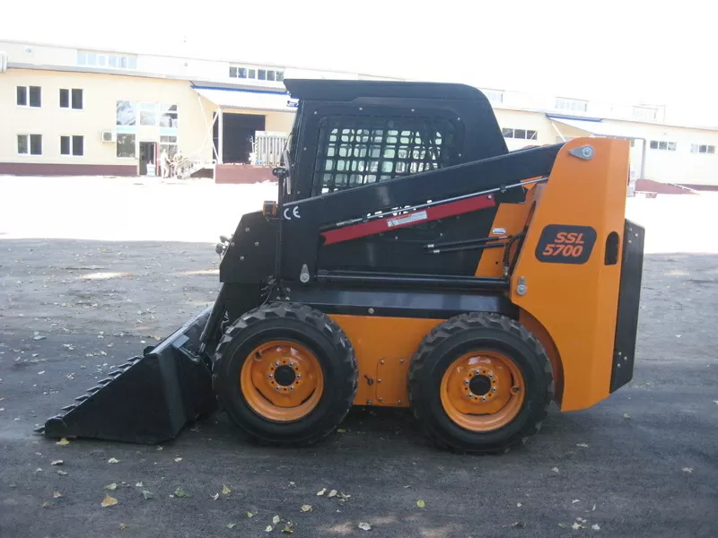 Ковшовый мини погрузчик Digger SSL5700